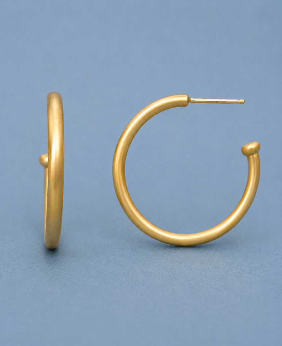 The Classic Hoop, 14k